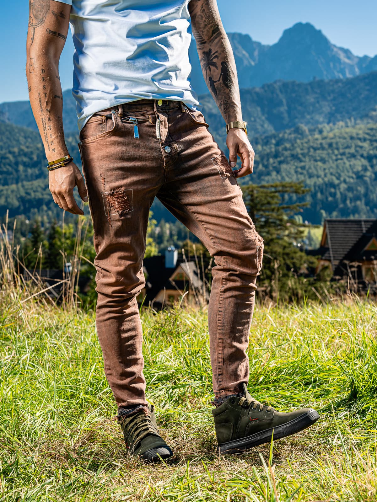 WILDERNESS JEANS