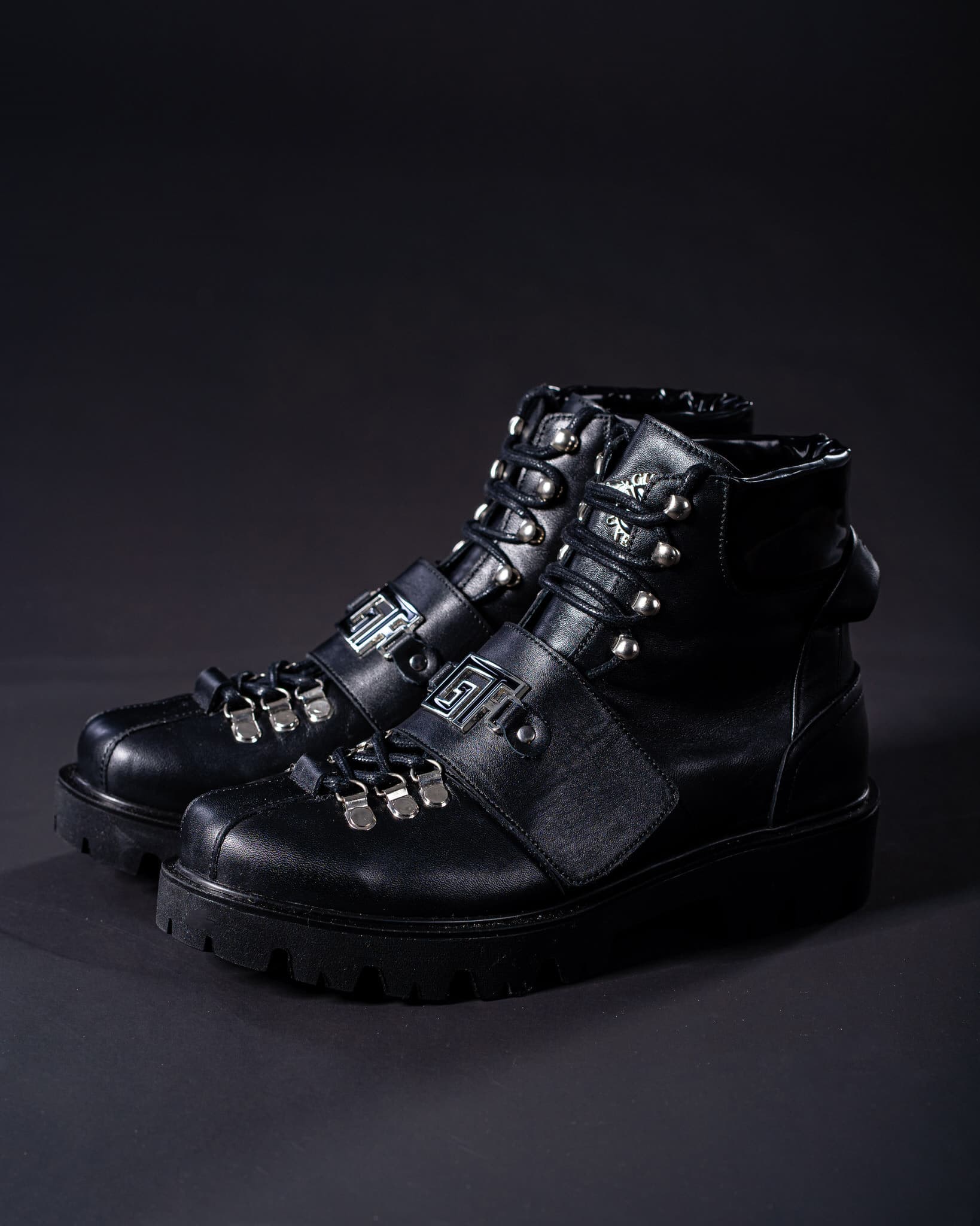 MOUNTAINJAM BOOTS BLACK